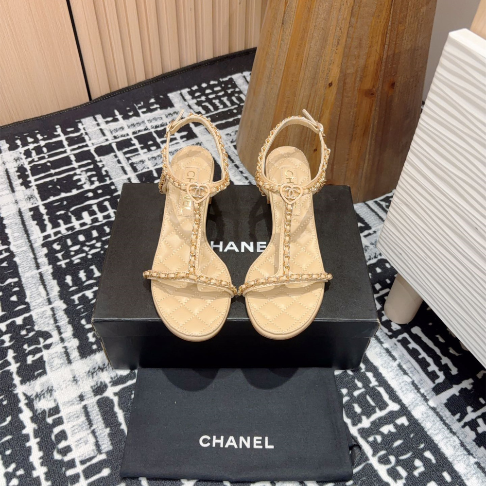 高仿Chanel*25C系列G36122B小羊皮中踭涼鞋米黃5CM免檢版
