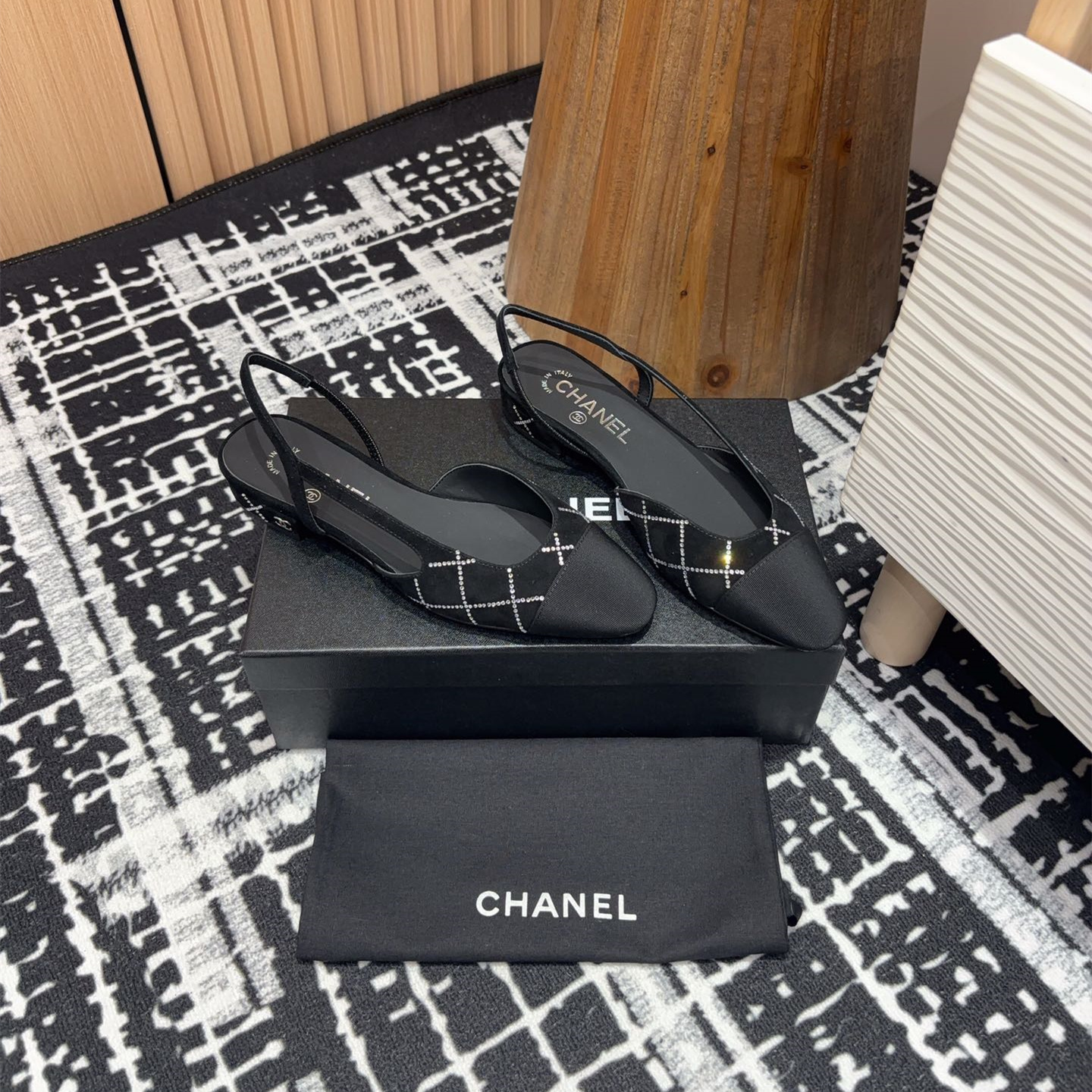 高仿Chanel*25C系列G31331小羊皮休閒平底鞋黑色2CM免檢版