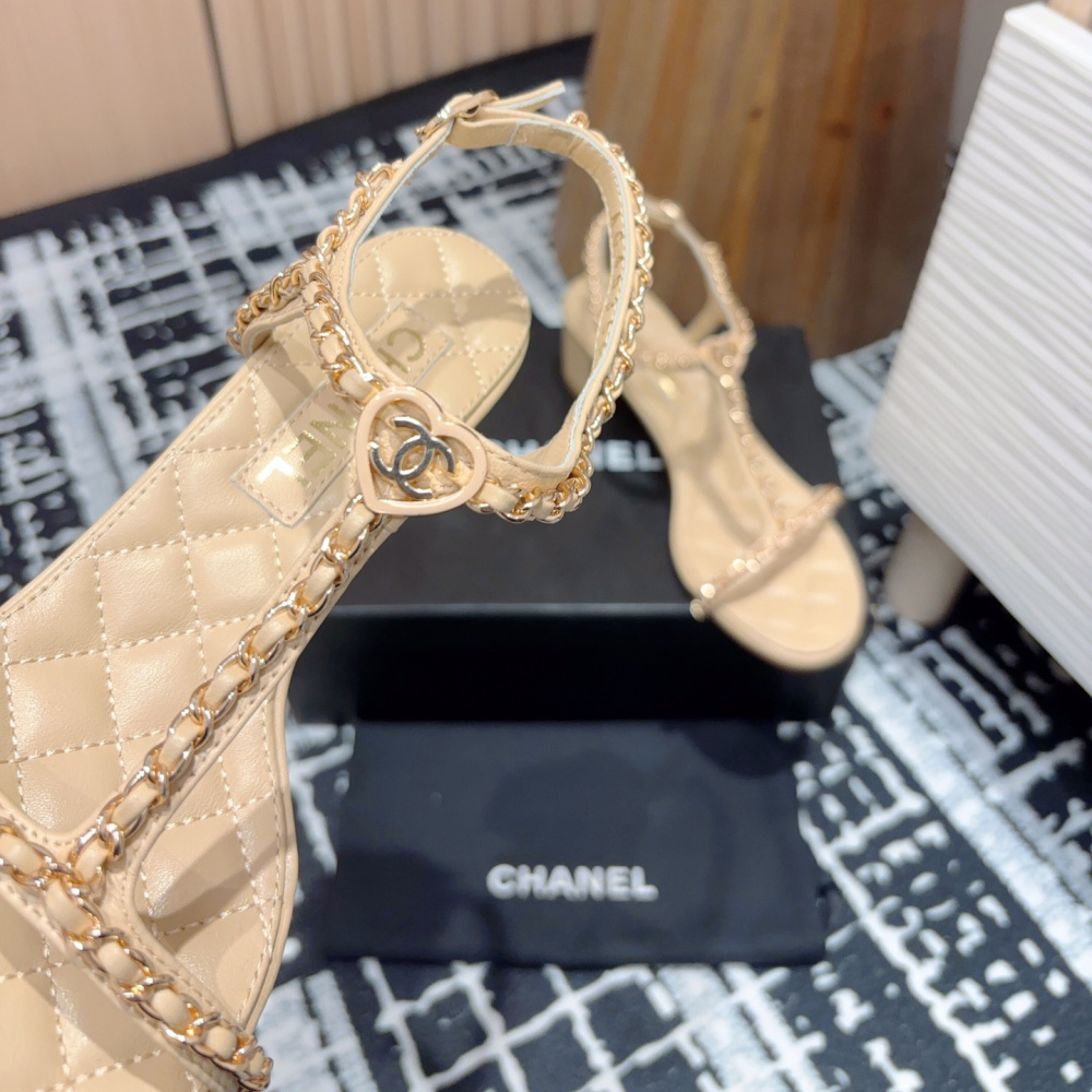 高仿Chanel*25C系列G36122B小羊皮中踭涼鞋米黃5CM免檢版