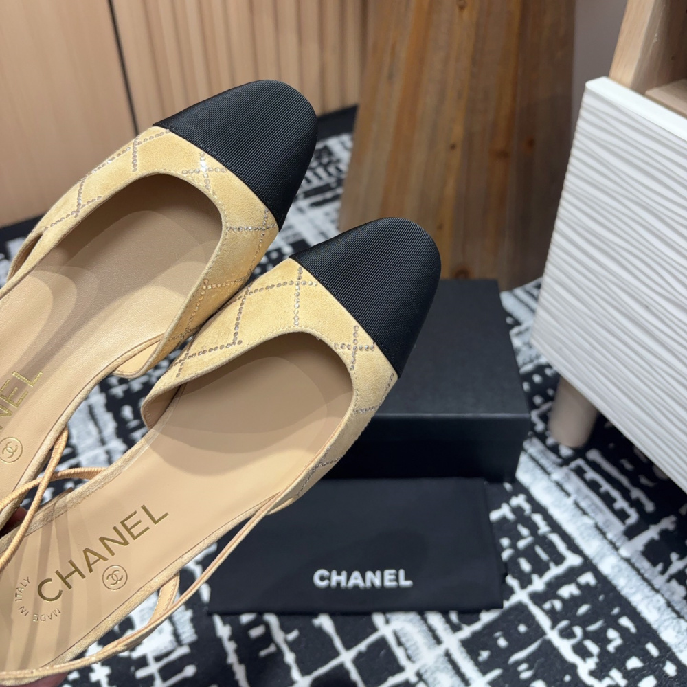高仿Chanel*25C系列G31330小羊皮休閒平底鞋黃色2CM免檢版