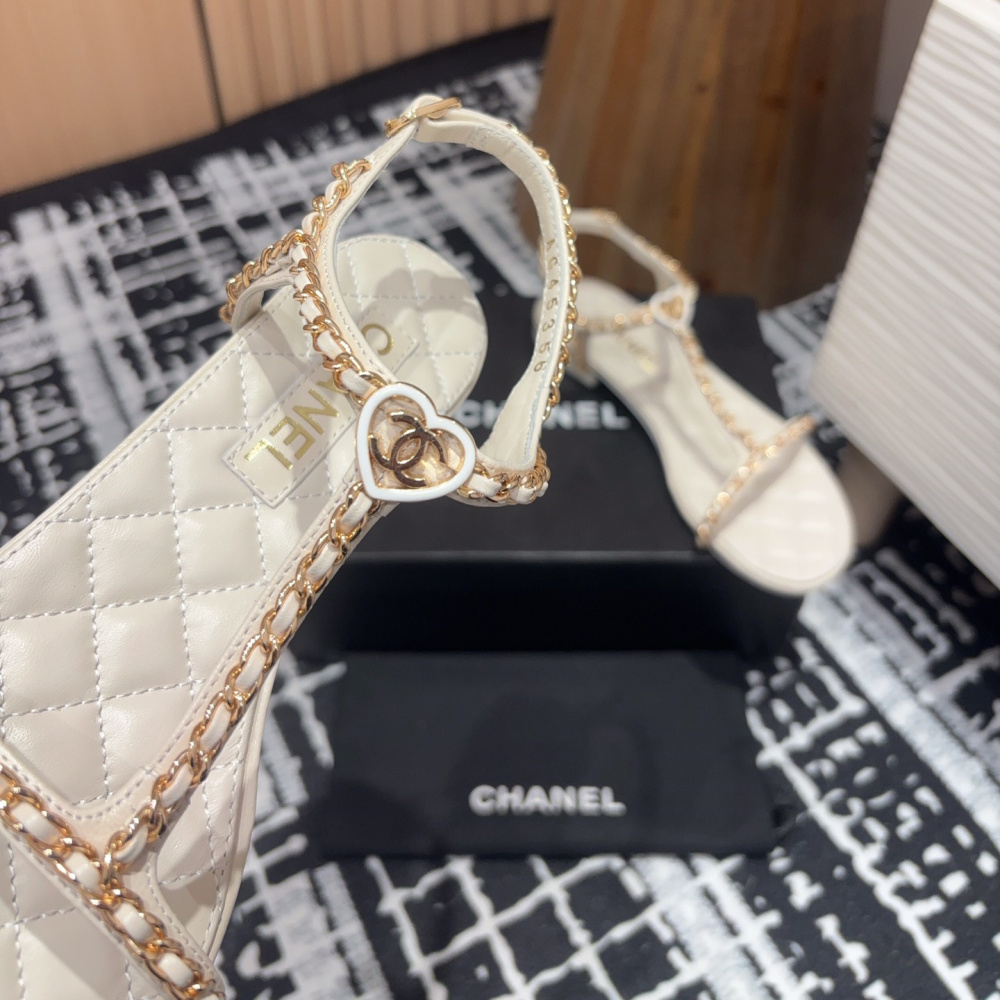 高仿Chanel*25C系列G46111C小羊皮平底涼鞋白色免檢版