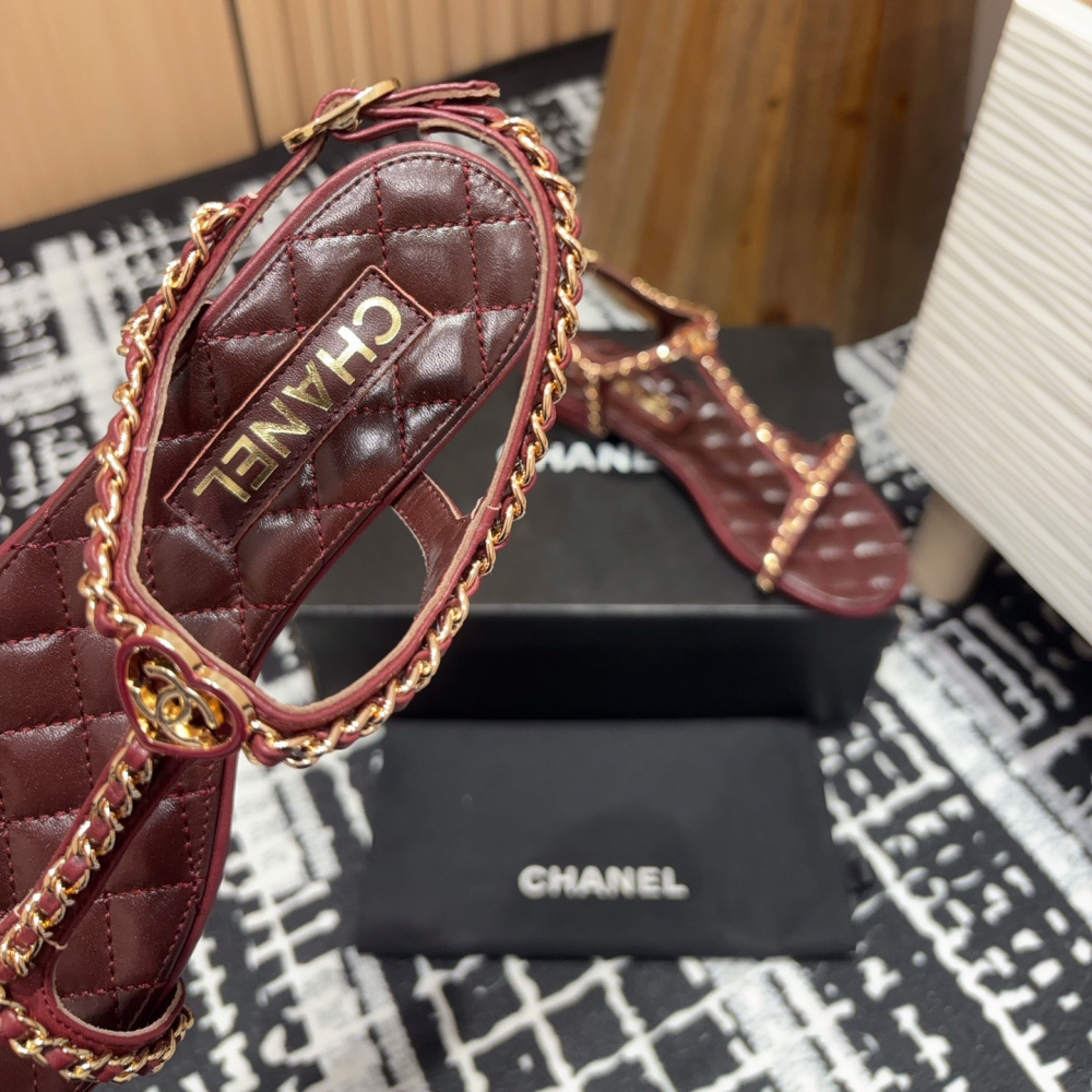 高仿Chanel*25C系列G46111A小羊皮平底涼鞋紅色免檢版