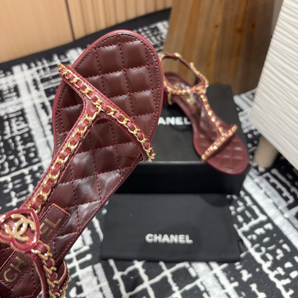 高仿Chanel*25C系列G36122A小羊皮中踭涼鞋紅色5CM免檢版