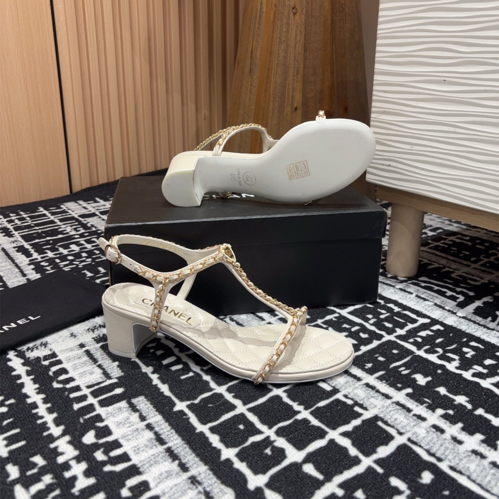 高仿Chanel*25C系列G36122C小羊皮中踭涼鞋白色5CM免檢版