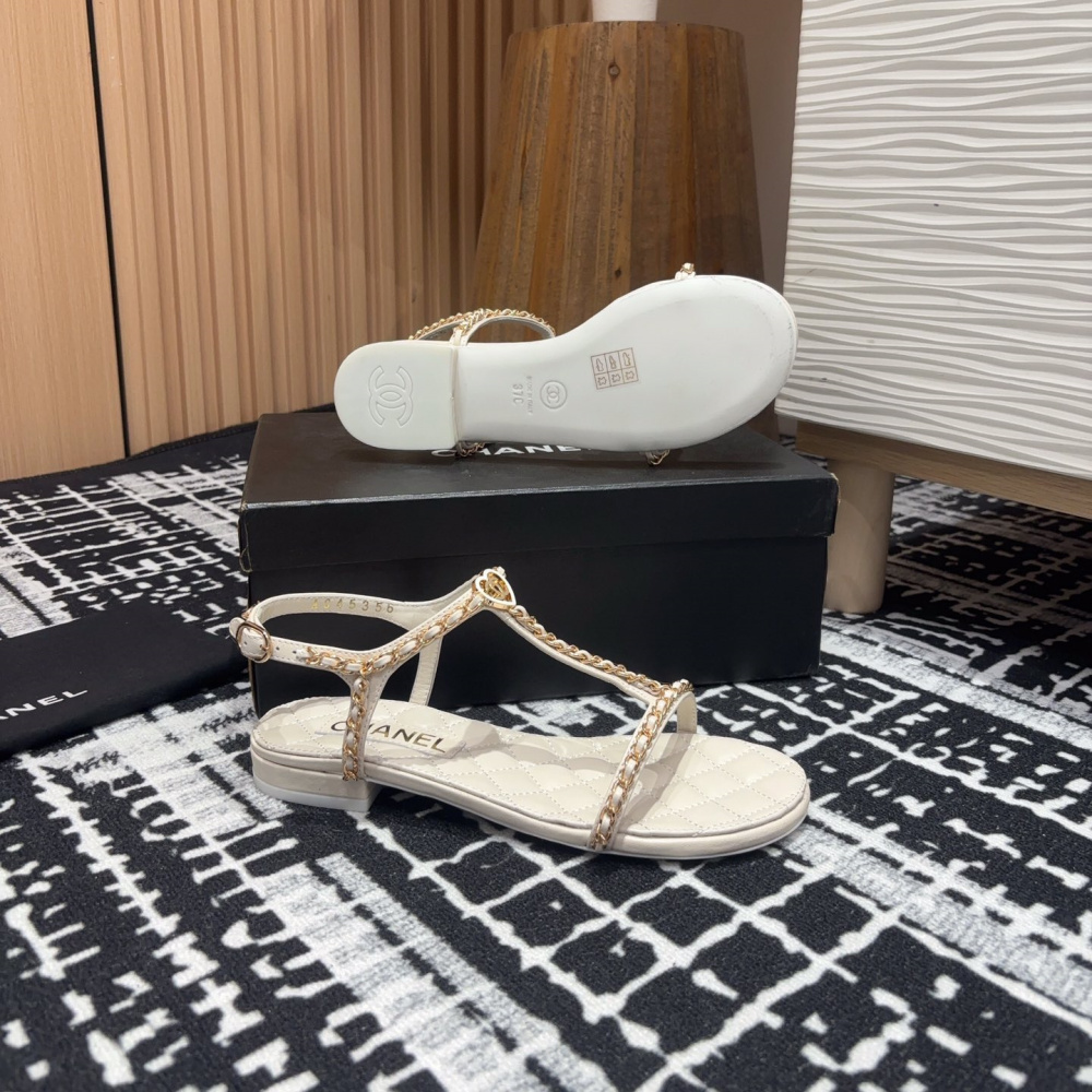 高仿Chanel*25C系列G46111C小羊皮平底涼鞋白色免檢版