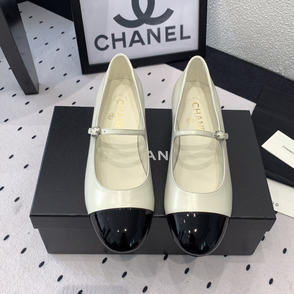 高仿Chanel*G38897小羊皮瑪麗珍單鞋象牙白免檢版