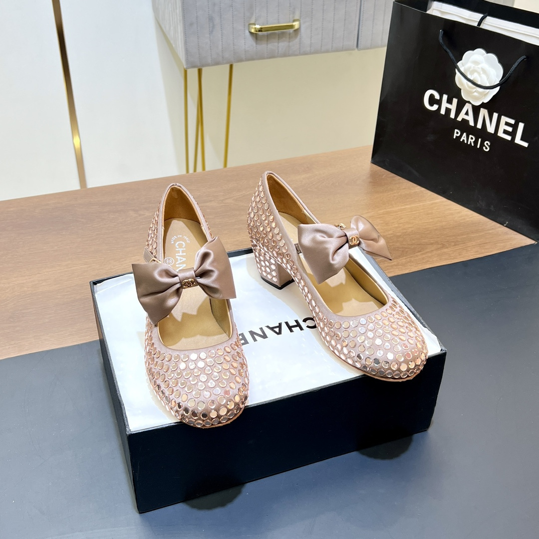 高仿Chanel*G45749C緞子水鑽圓頭單鞋粉色4.5CM免檢版