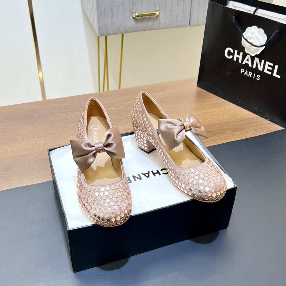 高仿Chanel*G45749C緞子水鑽圓頭單鞋粉色4.5CM免檢版