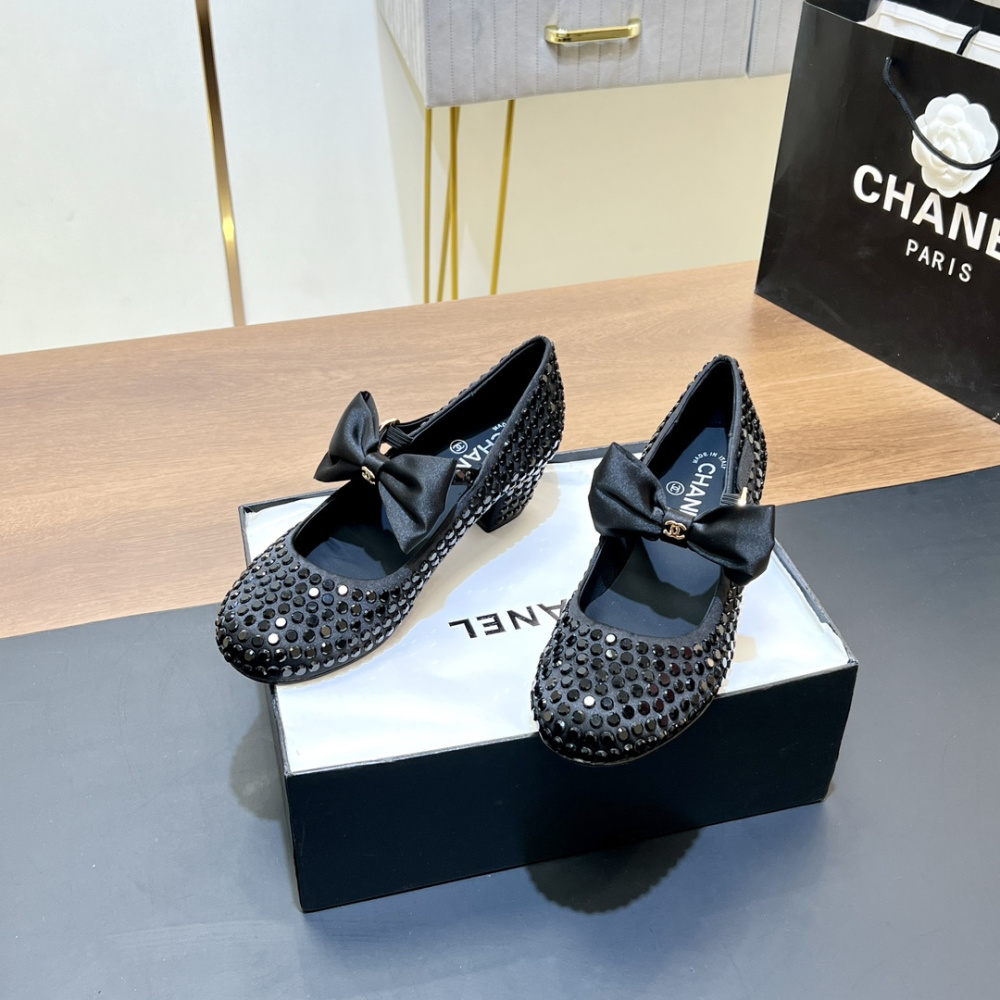 高仿Chanel*G45749B緞子水鑽圓頭單鞋黑色4.5CM免檢版