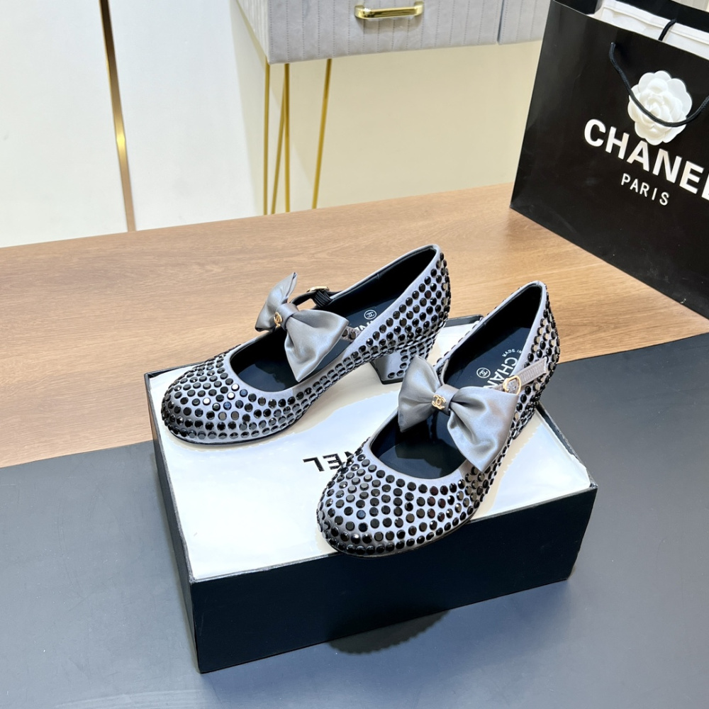 高仿Chanel*G45749A緞子水鑽圓頭單鞋深灰4.5CM免檢版