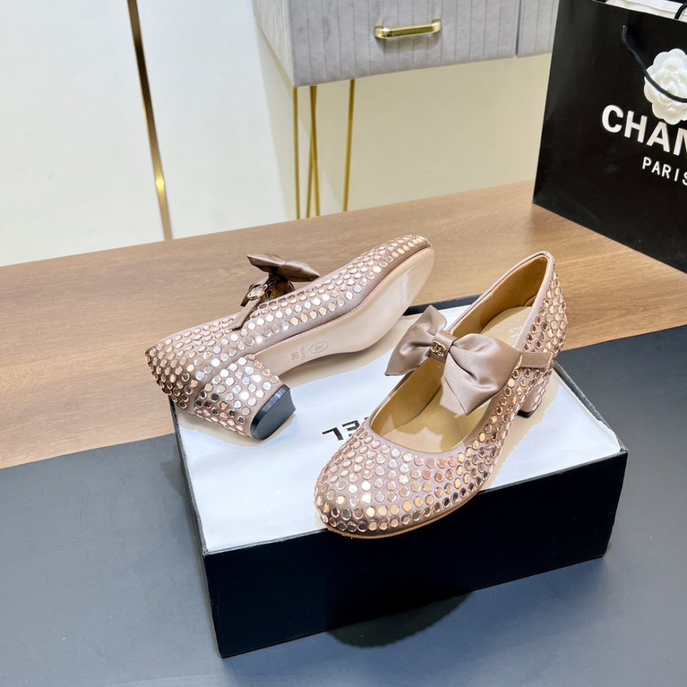 高仿Chanel*G45749C緞子水鑽圓頭單鞋粉色4.5CM免檢版