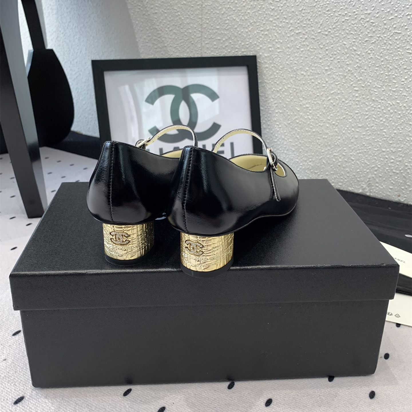 高仿Chanel*G38897Z小羊皮瑪麗珍單鞋黑色免檢版