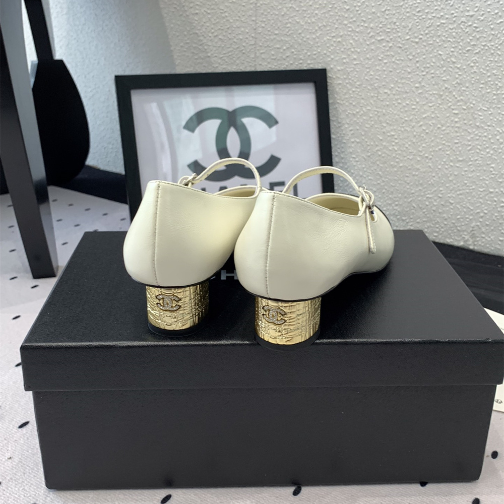 高仿Chanel*G38897小羊皮瑪麗珍單鞋象牙白免檢版