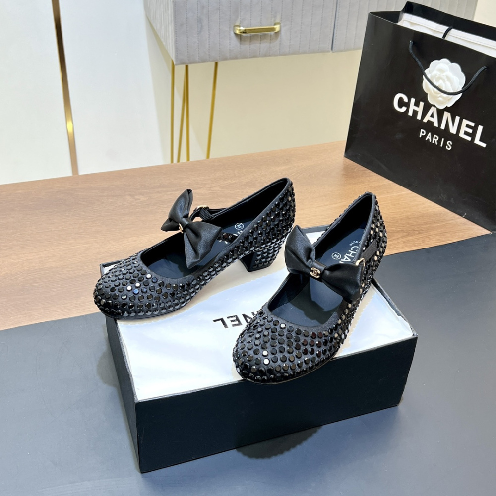 高仿Chanel*G45749B緞子水鑽圓頭單鞋黑色4.5CM免檢版