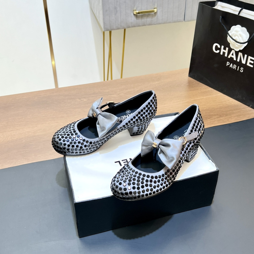 高仿Chanel*G45749A緞子水鑽圓頭單鞋深灰4.5CM免檢版