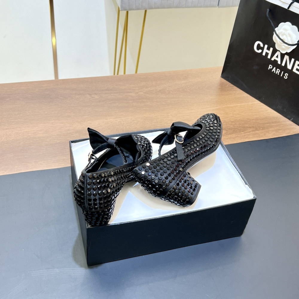 高仿Chanel*G45749B緞子水鑽圓頭單鞋黑色4.5CM免檢版