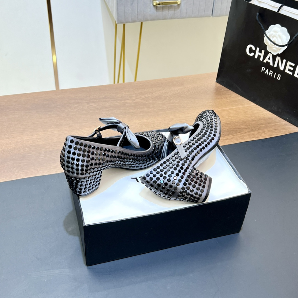 高仿Chanel*G45749A緞子水鑽圓頭單鞋深灰4.5CM免檢版