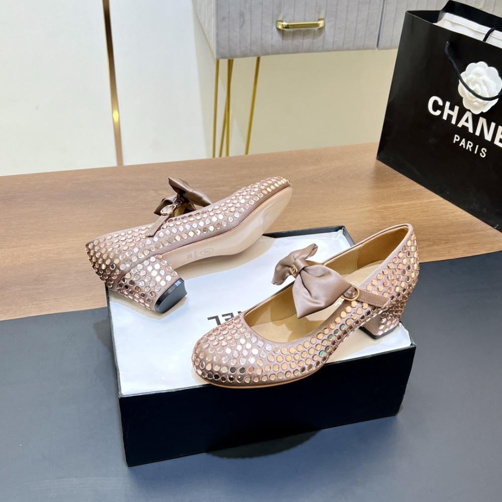 高仿Chanel*G45749C緞子水鑽圓頭單鞋粉色4.5CM免檢版