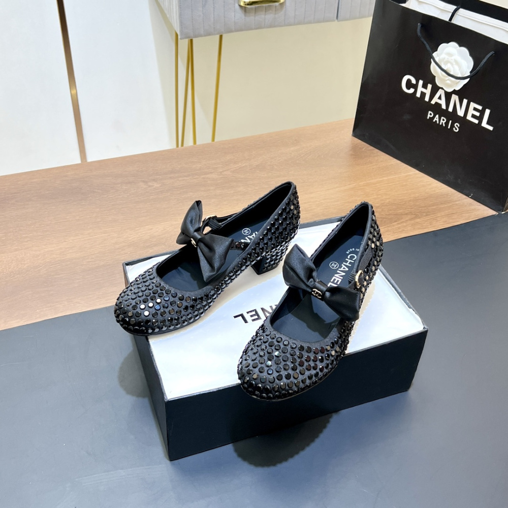 高仿Chanel*G45749B緞子水鑽圓頭單鞋黑色4.5CM免檢版