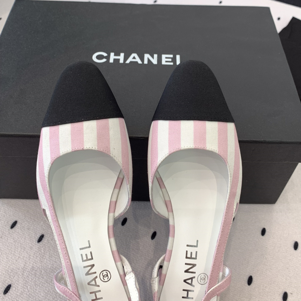 高仿Chanel*G31319A套腳露跟平底單鞋粉色免檢版