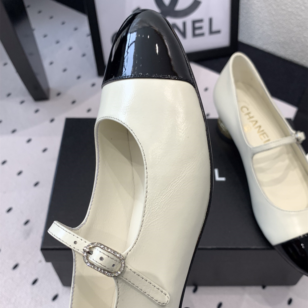 高仿Chanel*G38897小羊皮瑪麗珍單鞋象牙白免檢版