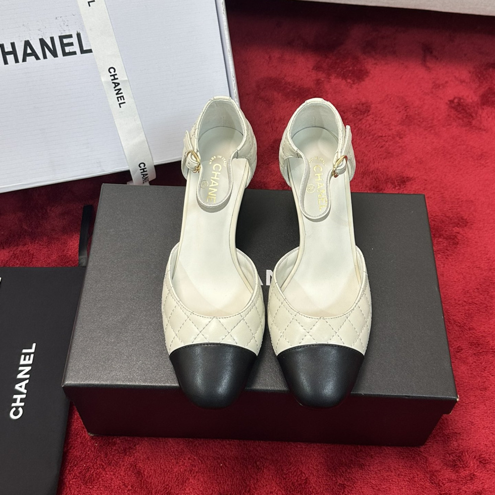高仿Chanel*G38441C露邊高跟單鞋小牛皮白色4.5CM免檢版