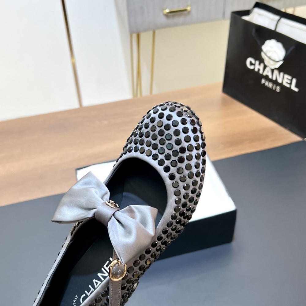高仿Chanel*G45749A緞子水鑽圓頭單鞋深灰4.5CM免檢版