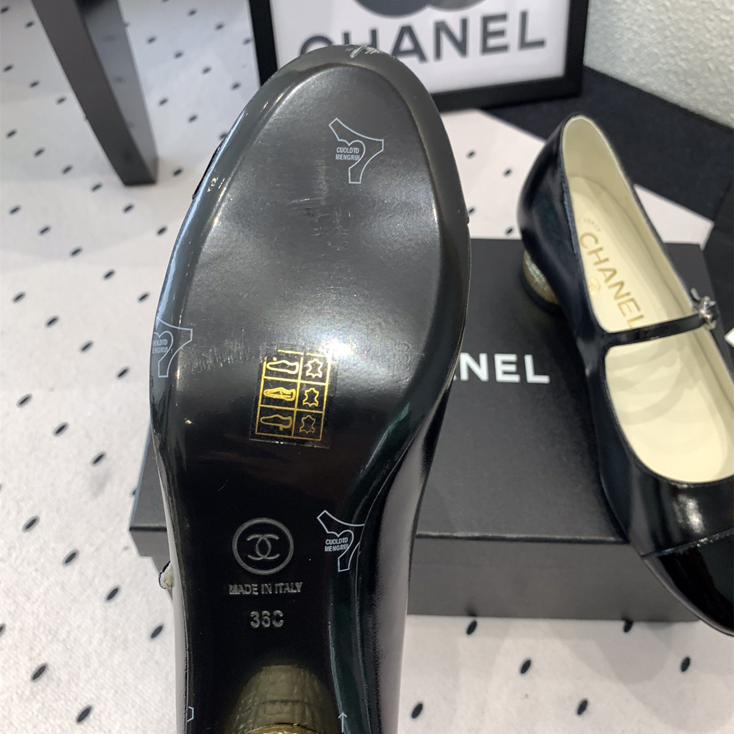 高仿Chanel*G38897Z小羊皮瑪麗珍單鞋黑色免檢版
