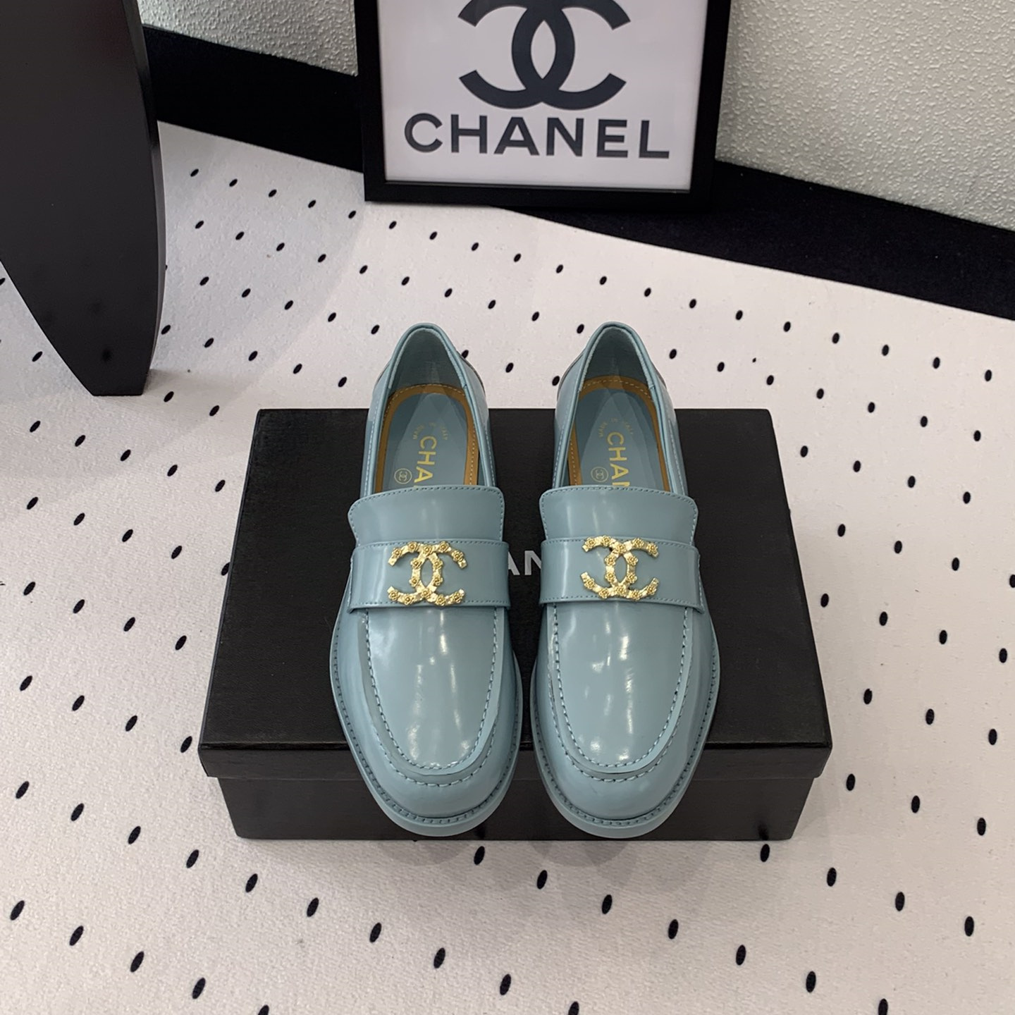 高仿Chanel*24S系列G45663E牛皮革樂福鞋藍色3CM免檢版