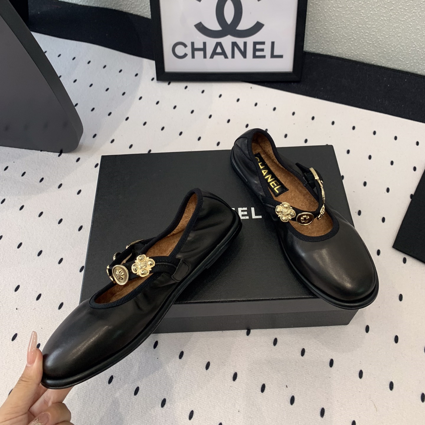 高仿Chanel*G45778X圓頭塔扣瑪麗珍鞋黑色免檢版