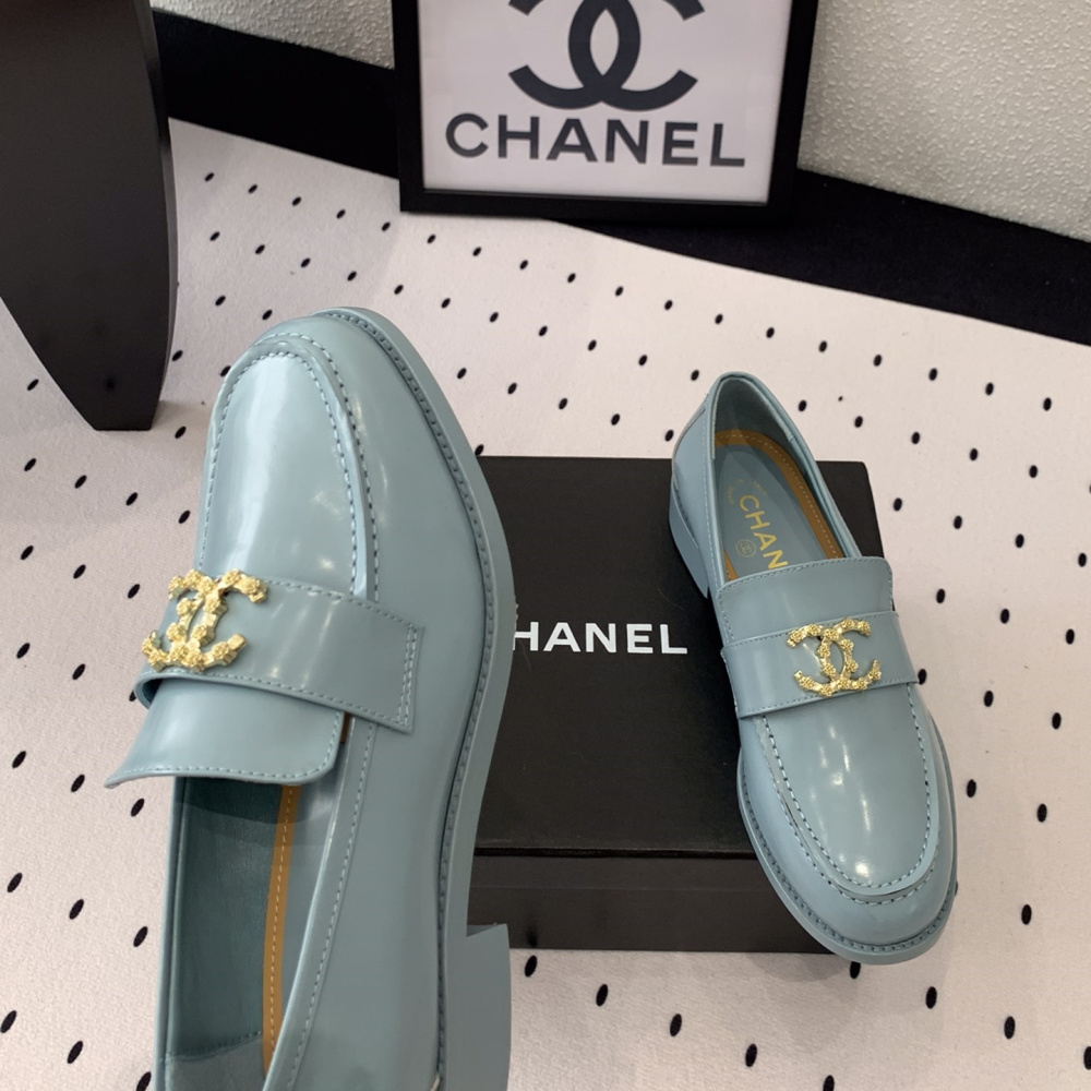 高仿Chanel*24S系列G45663E牛皮革樂福鞋藍色3CM免檢版