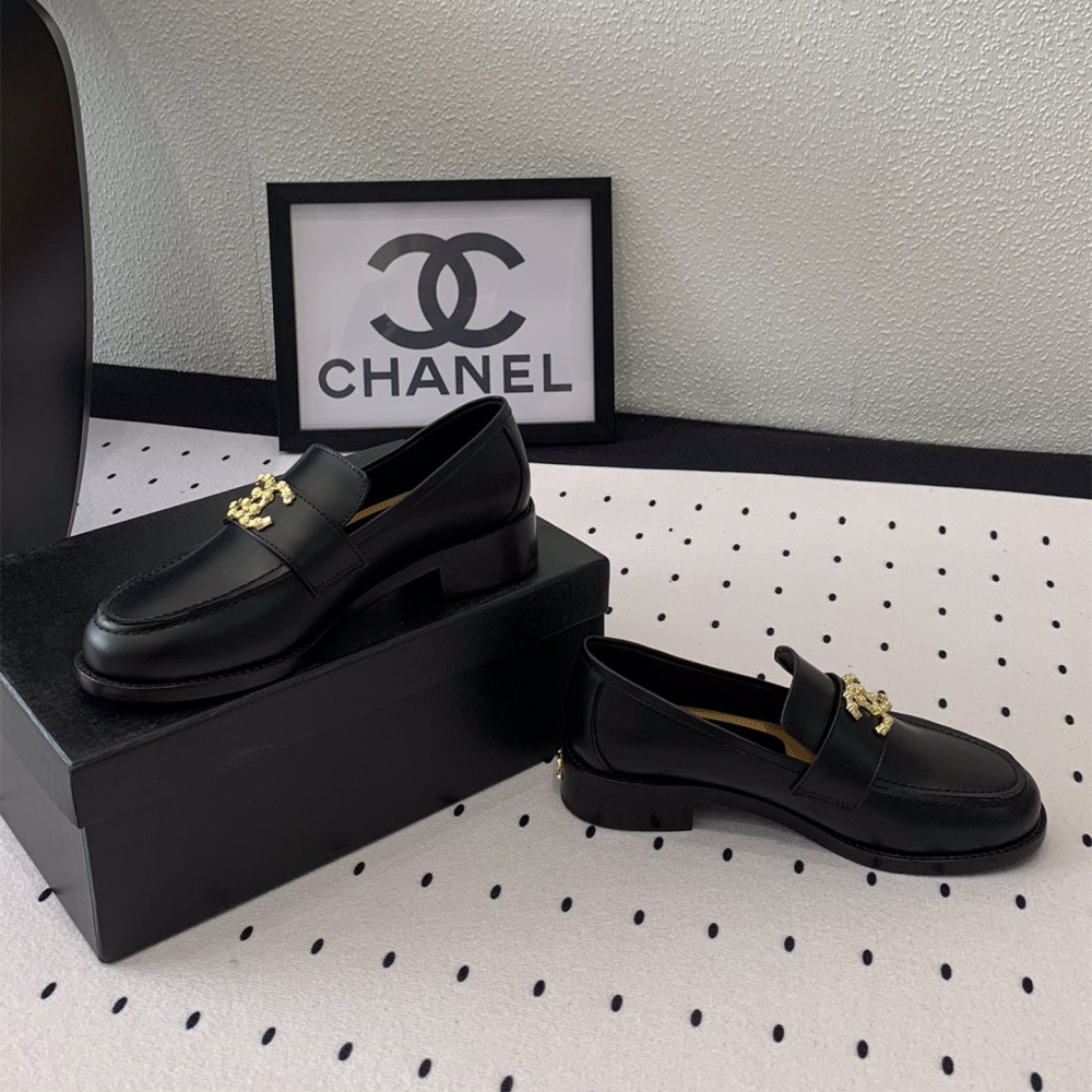 高仿Chanel*24S系列G45663B牛皮革樂福鞋黑色3CM免檢版