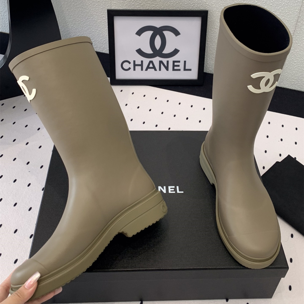 高仿Chanel*25S系列G39620M爆款高筒雨靴沙色免檢版