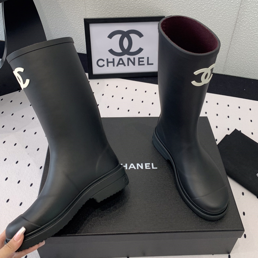 高仿Chanel*25S系列G39620X爆款高筒雨靴黑色免檢版