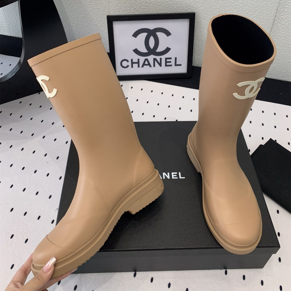 高仿Chanel*25S系列G39620N爆款高筒雨靴米色免檢版