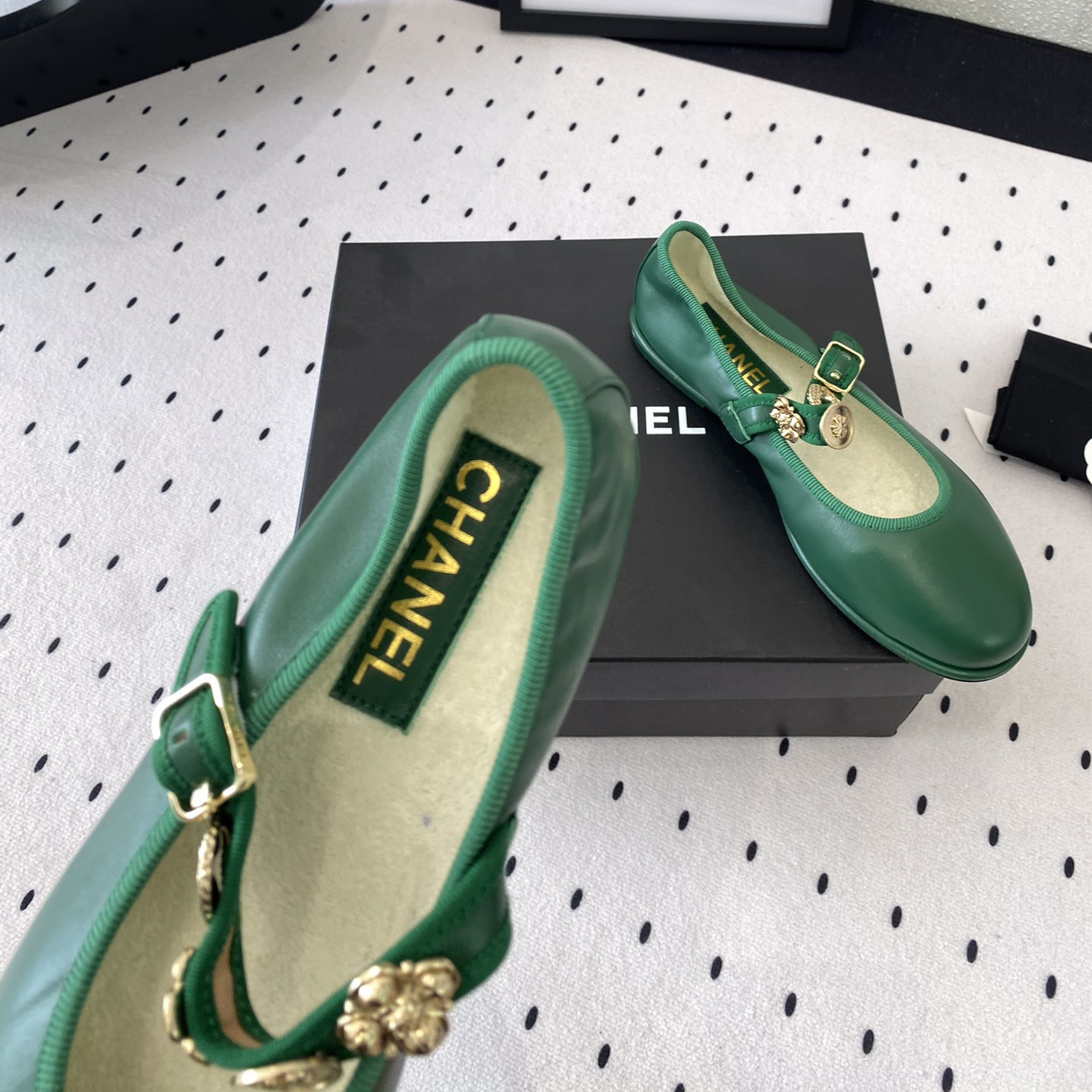 高仿Chanel*G45778B圓頭塔扣芭蕾舞鞋綠色免檢版