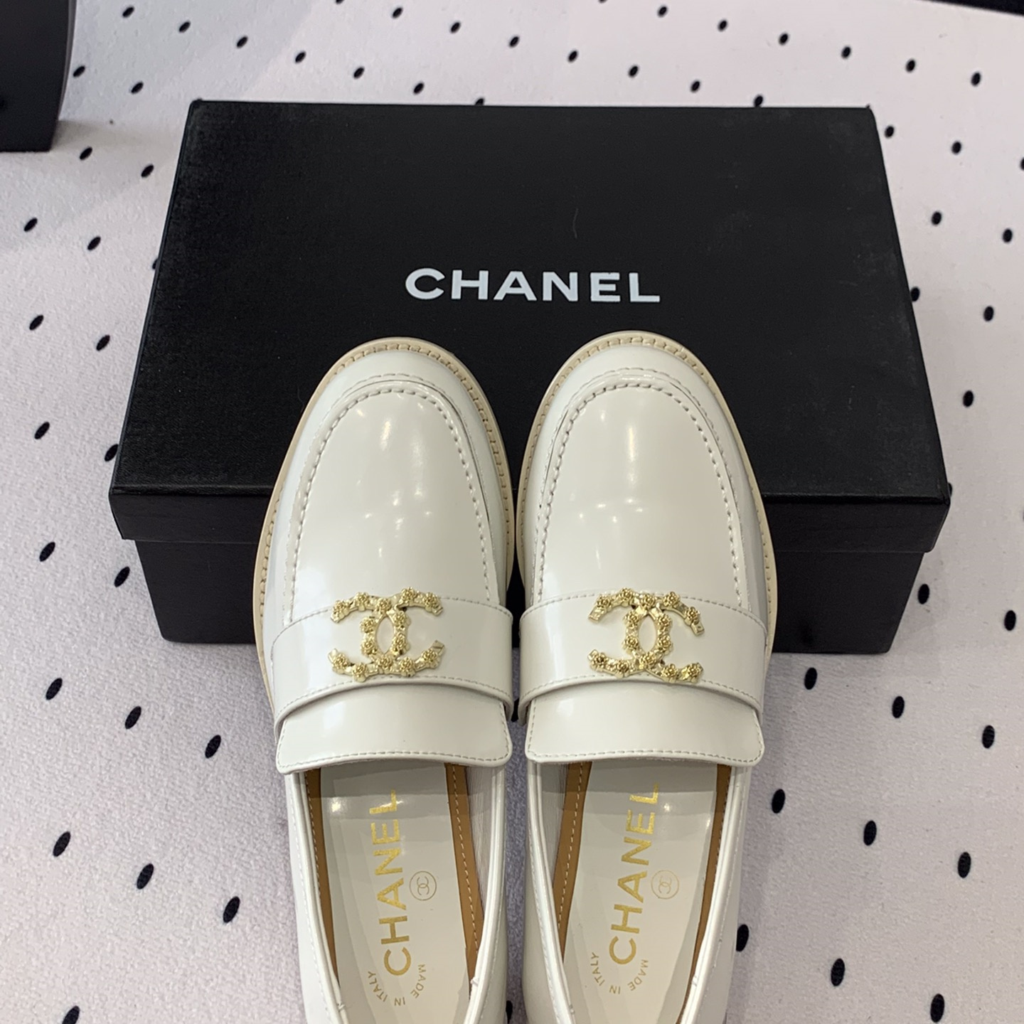 高仿Chanel*24S系列G45663A牛皮革樂福鞋白色3CM免檢版