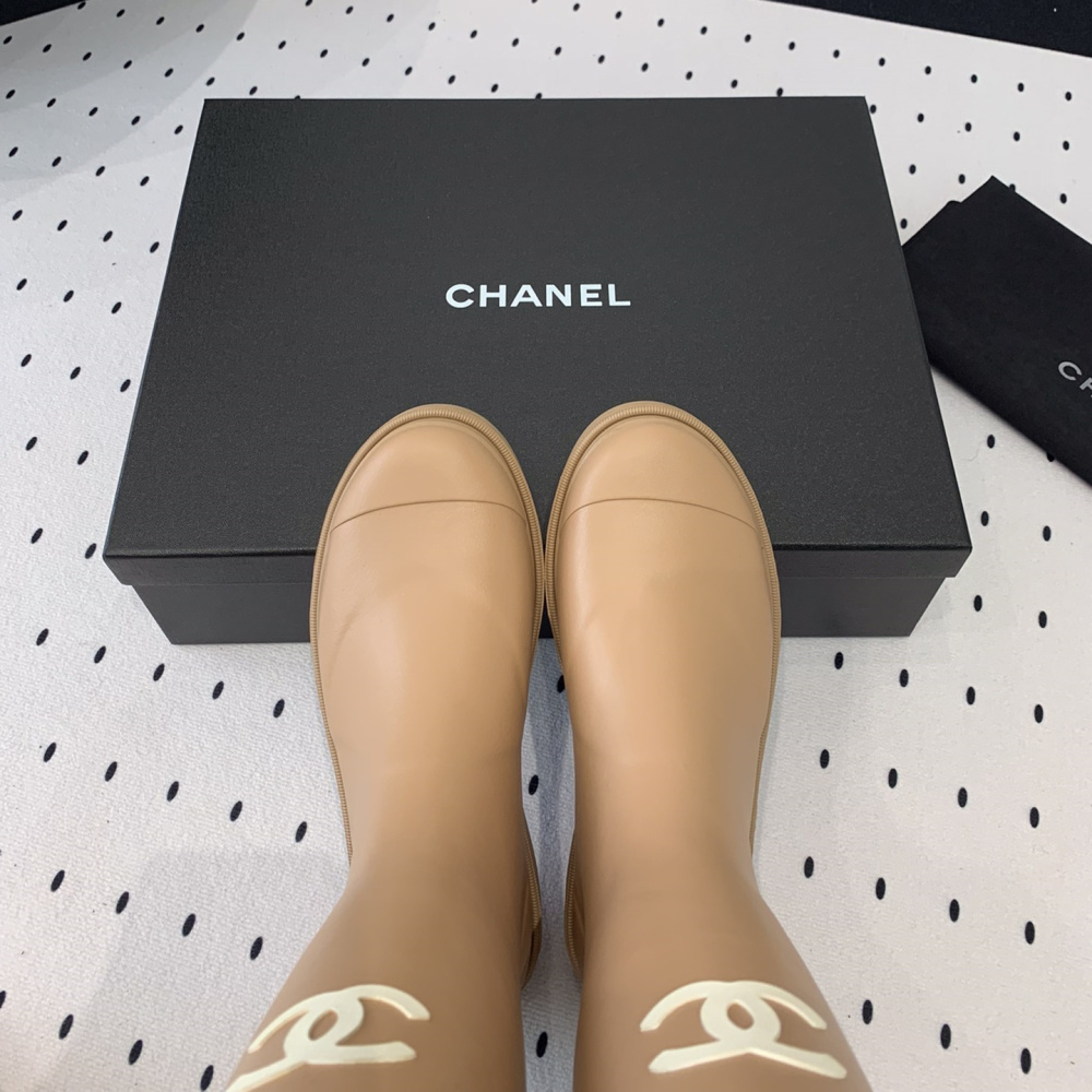 高仿Chanel*25S系列G39620N爆款高筒雨靴米色免檢版
