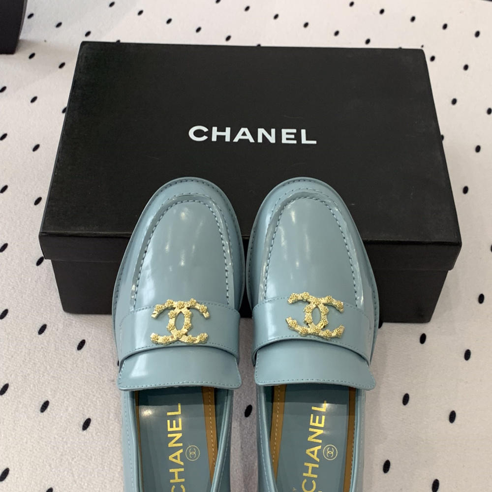 高仿Chanel*24S系列G45663E牛皮革樂福鞋藍色3CM免檢版
