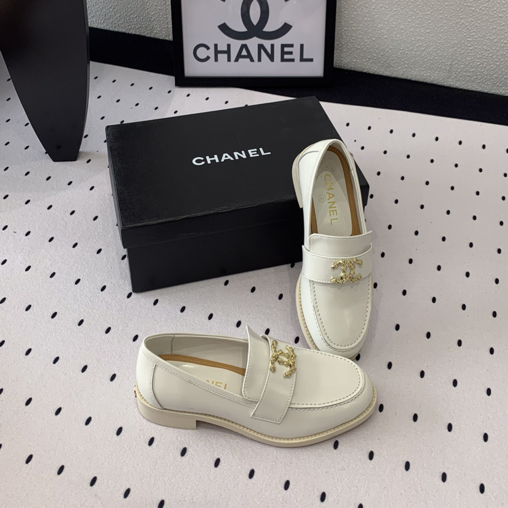 高仿Chanel*24S系列G45663A牛皮革樂福鞋白色3CM免檢版