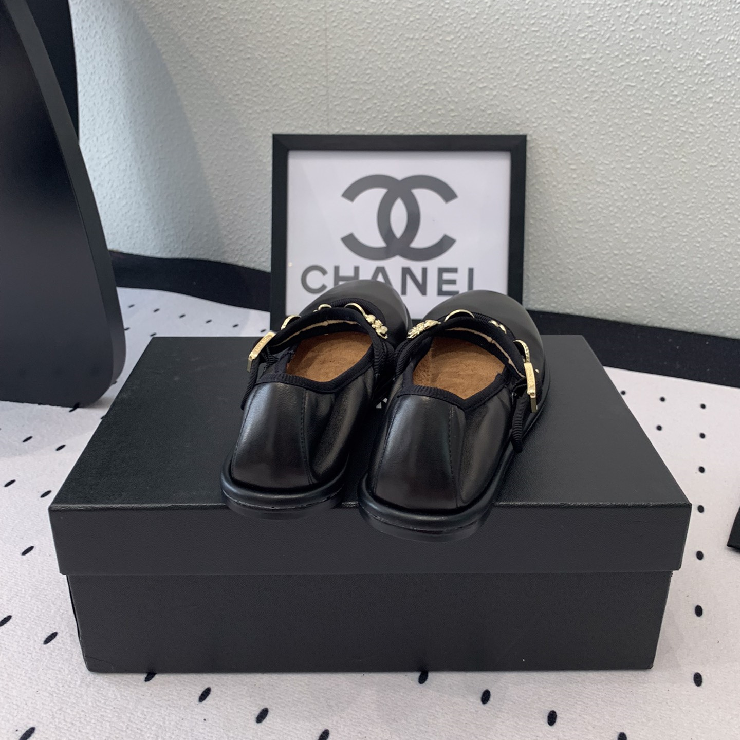 高仿Chanel*G45778X圓頭塔扣瑪麗珍鞋黑色免檢版