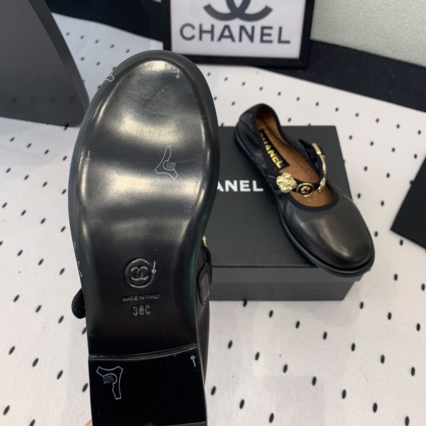 高仿Chanel*G45778X圓頭塔扣瑪麗珍鞋黑色免檢版