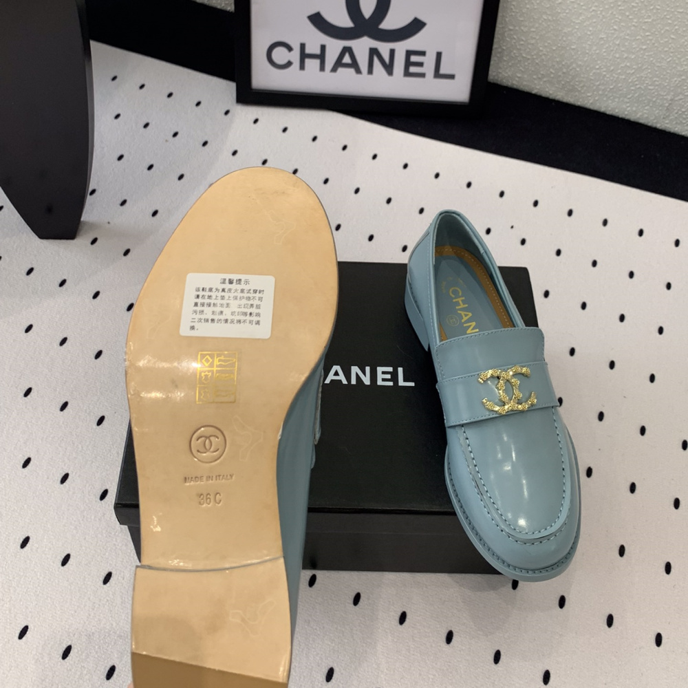 高仿Chanel*24S系列G45663E牛皮革樂福鞋藍色3CM免檢版