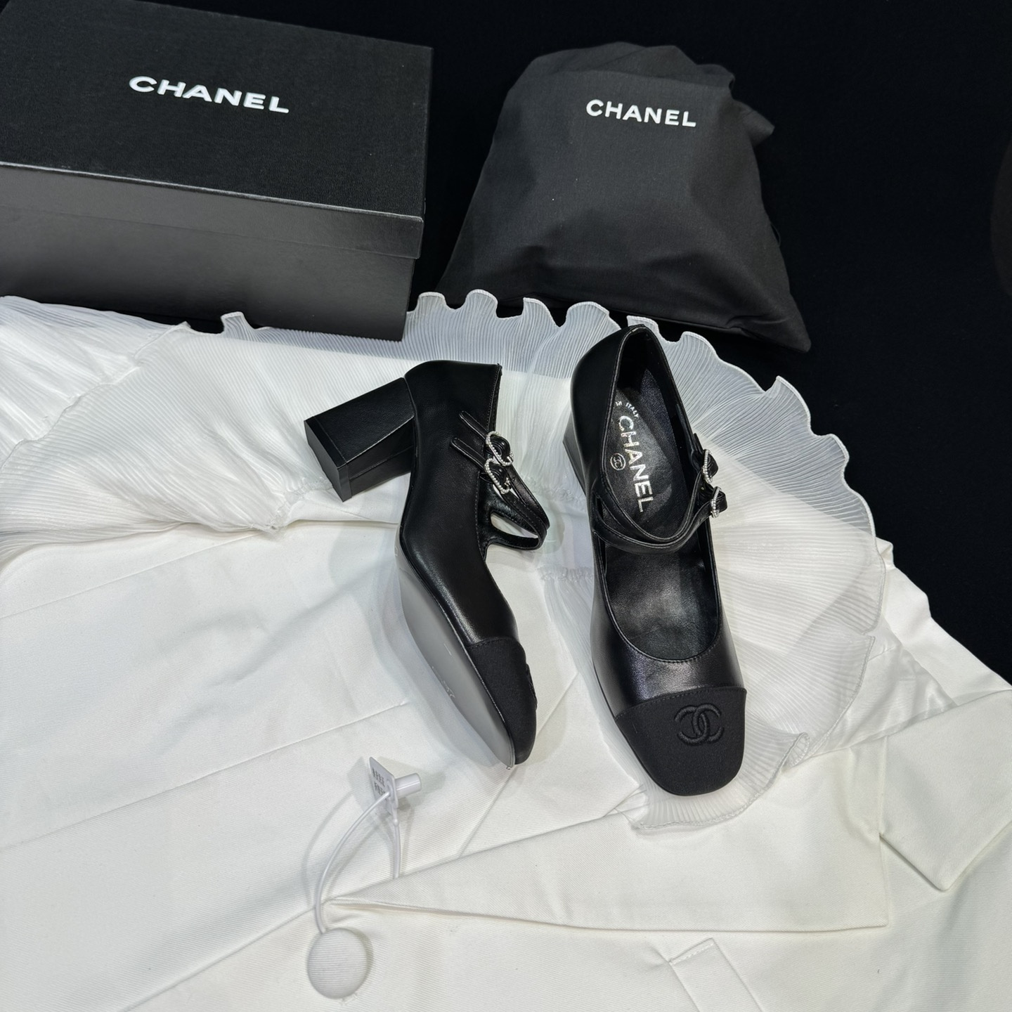 高仿Chanel*24S系列G45696C小羊皮瑪麗珍鞋黑色6CM免檢版