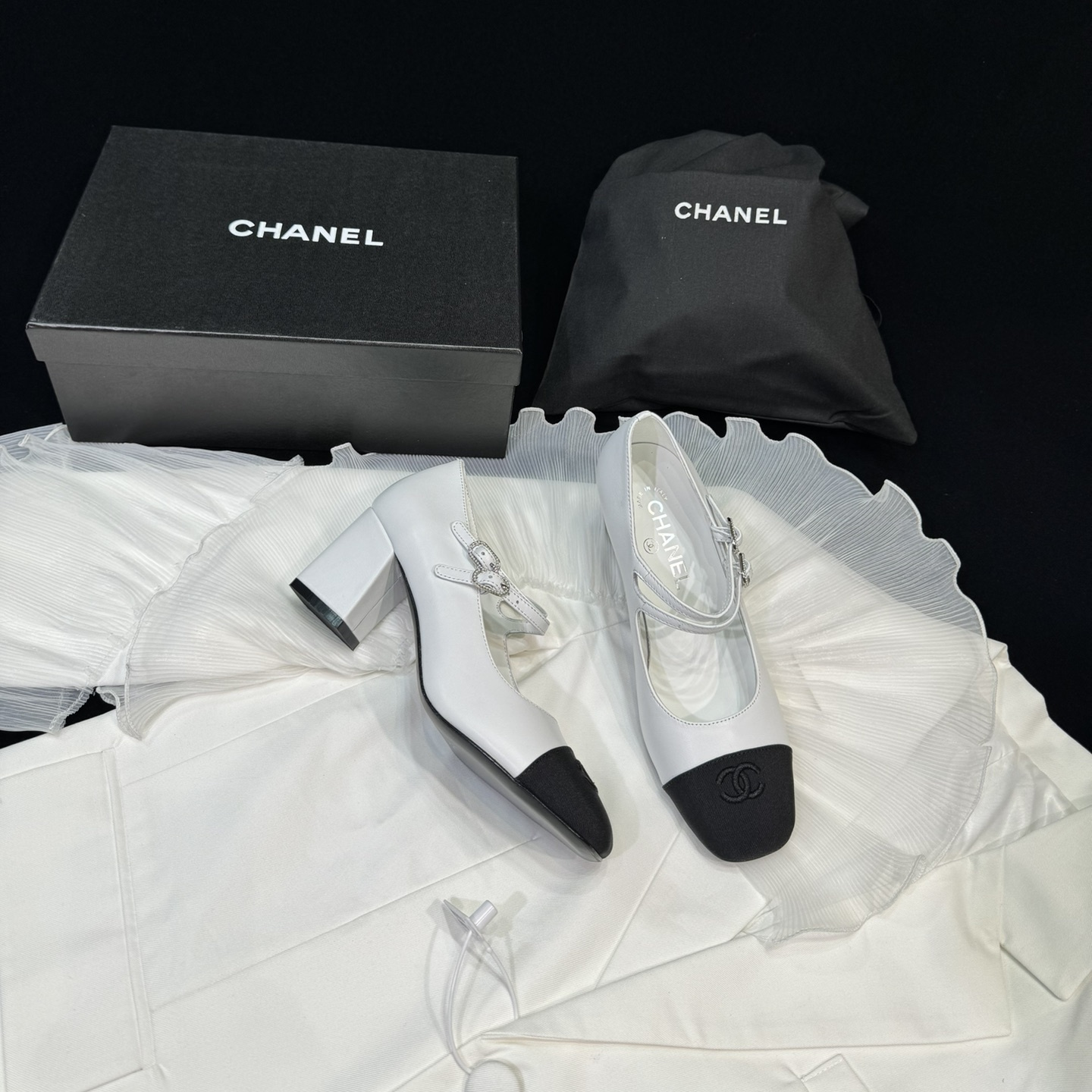 高仿Chanel*24S系列G45696A小羊皮瑪麗珍鞋白色6CM免檢版