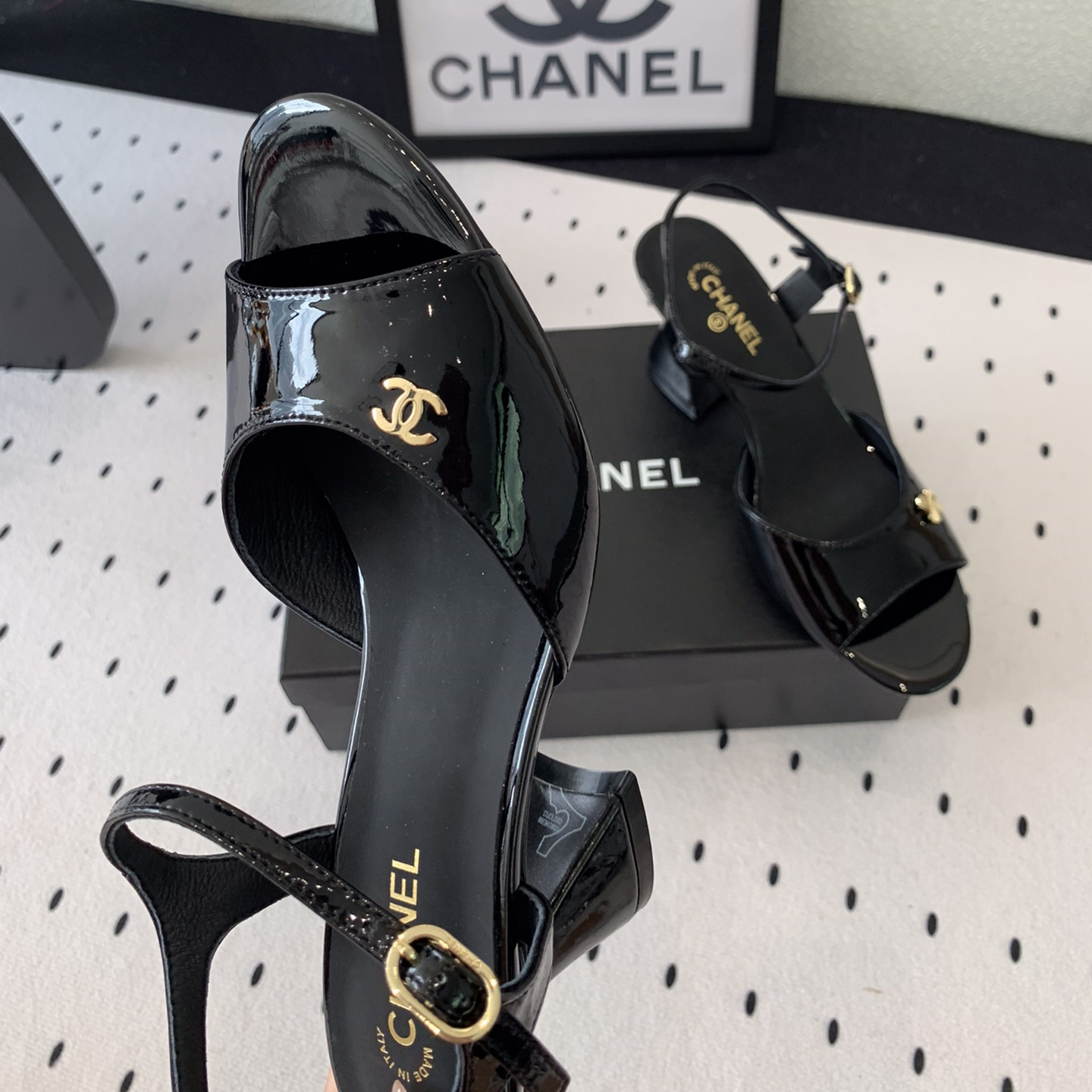 高仿Chanel*G45723B魚嘴高踭鞋漆皮黑色5.5CM免檢版