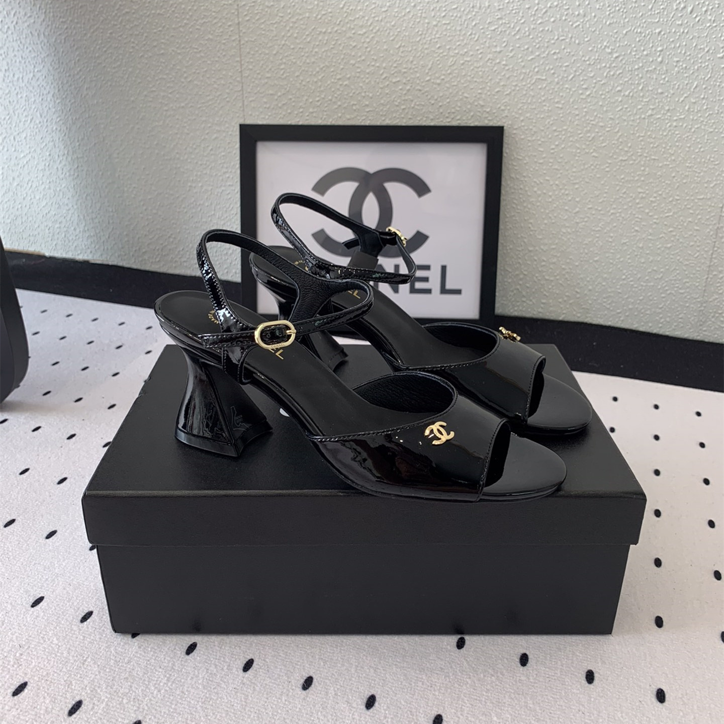 高仿Chanel*G45723B魚嘴高踭鞋漆皮黑色5.5CM免檢版