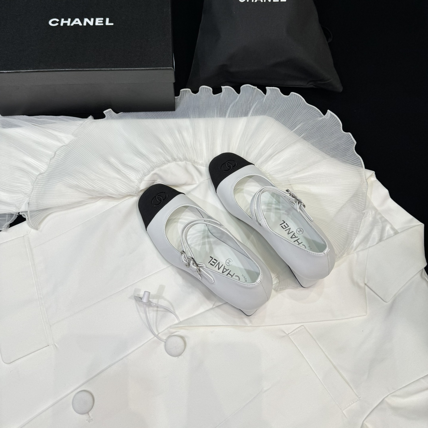 高仿Chanel*24S系列G45696A小羊皮瑪麗珍鞋白色6CM免檢版