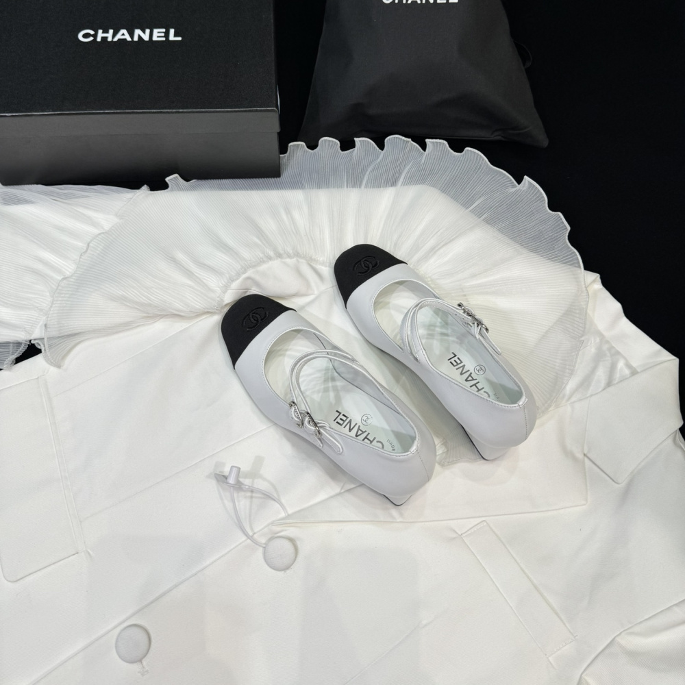 高仿Chanel*24S系列G45696A小羊皮瑪麗珍鞋白色6CM免檢版