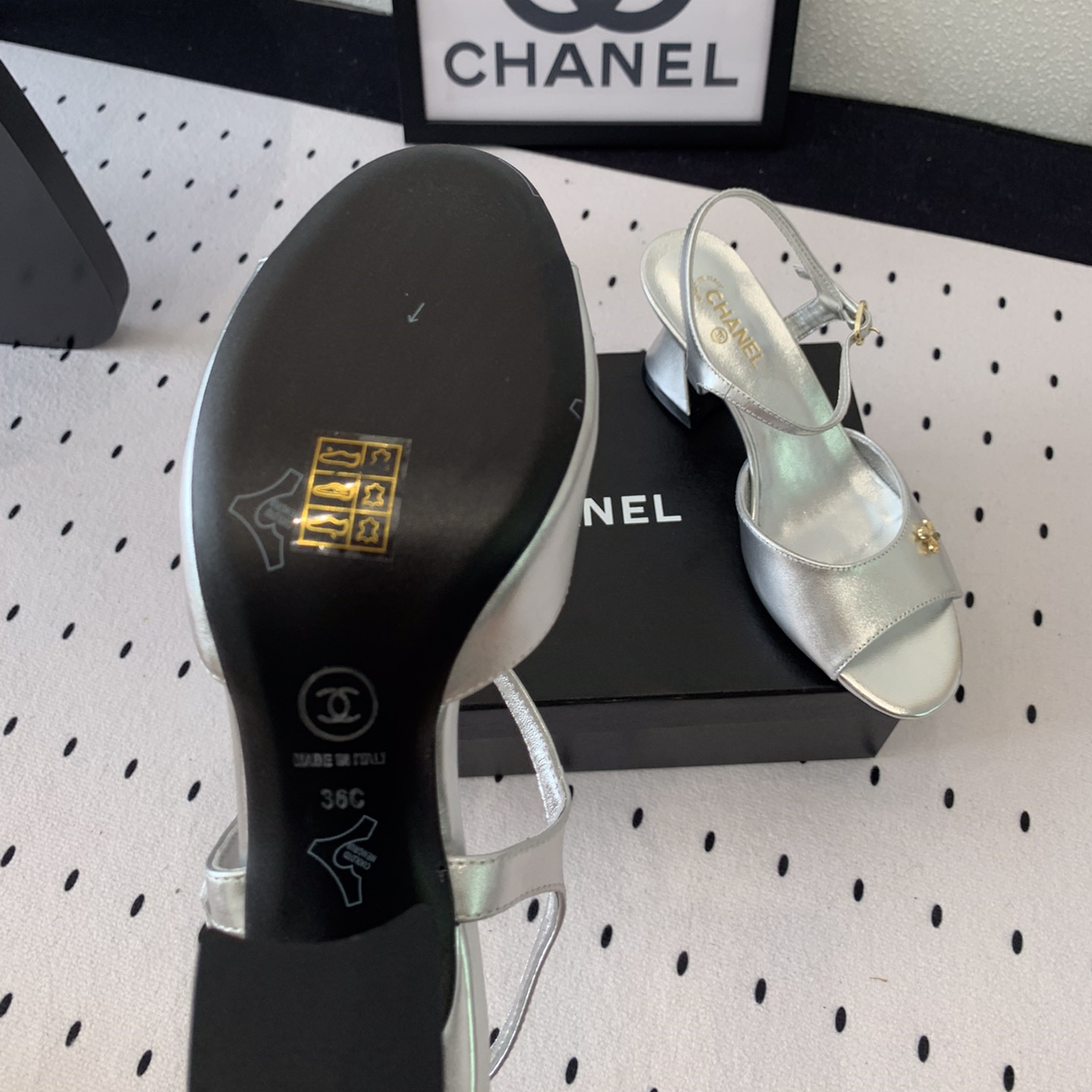 高仿Chanel*G45723D魚嘴高踭鞋漆皮銀色5.5CM免檢版